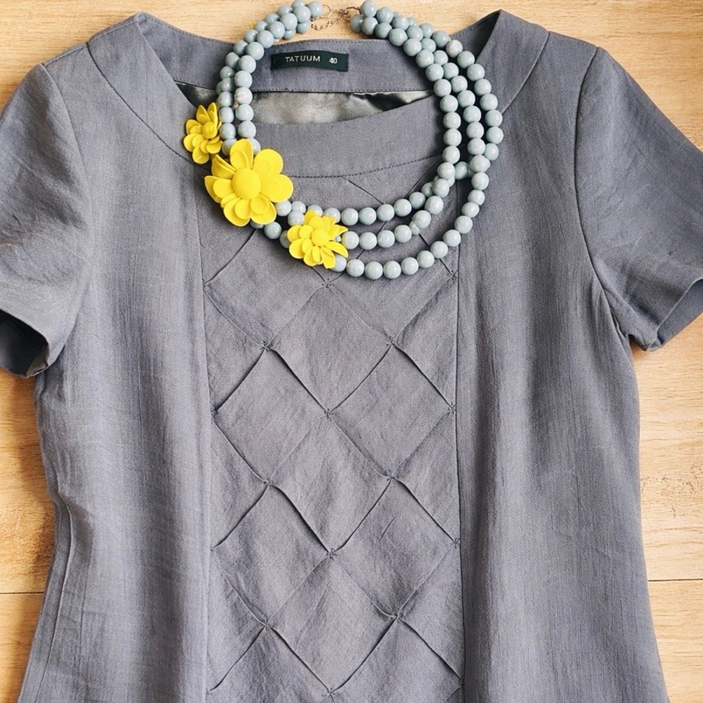 Vibrant Floral Statement Necklace | Yellow & Gray - Picture 4 of 4